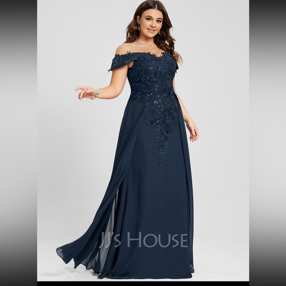 NWT.  Champagne, chiffon formal dress - Picture 3 of 7